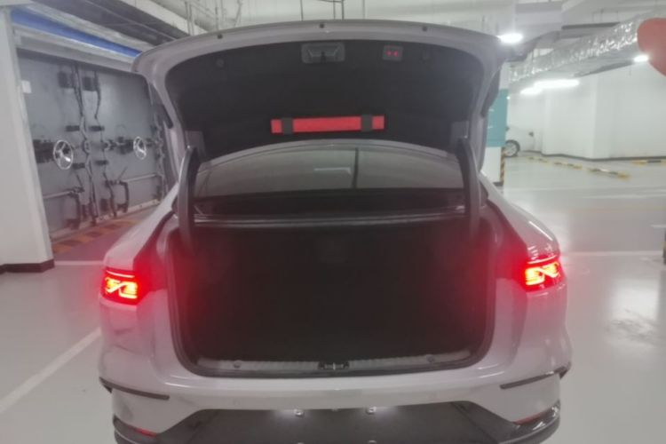BYD Han 2024 car image #19