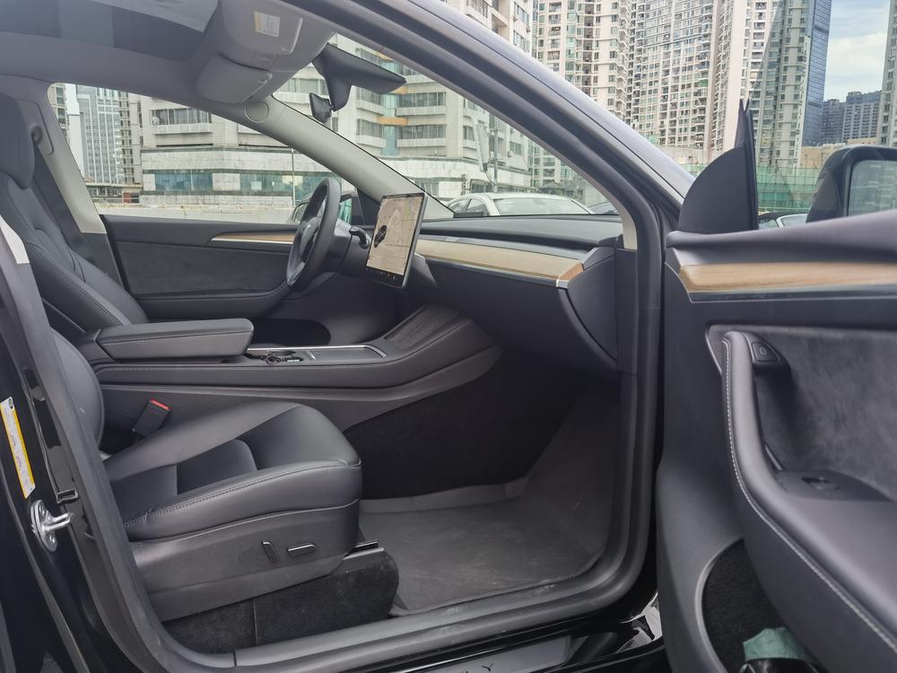 Tesla Model Y 2021 #7 Tesla Model Y 2021 car image #7