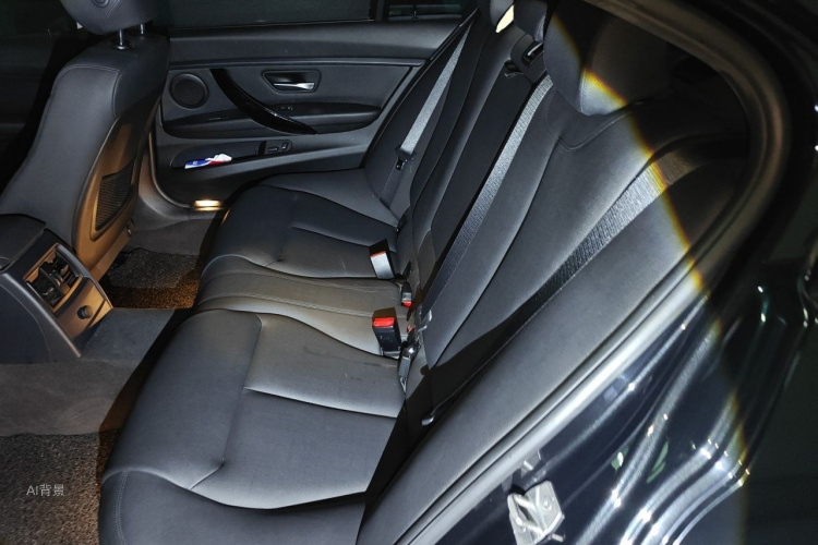 BMW 3 Series 2017 #19 BMW 3 Series 2017 car image #19