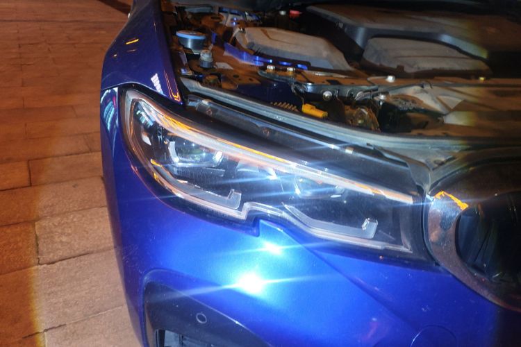 BMW 3 Series 2020 car image #8