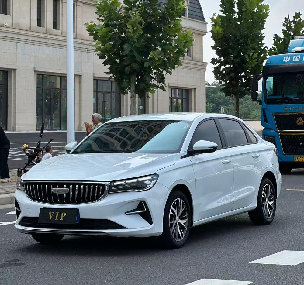 GEELY Emgrand 2025 image de voiture 