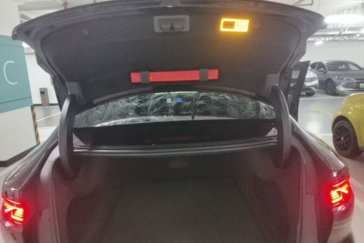 BYD Han 2023 car image #19