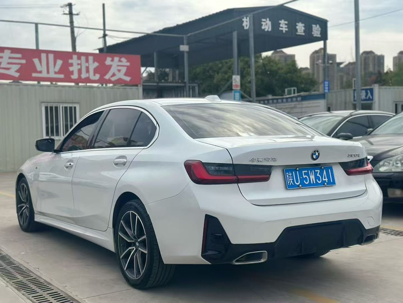 BMW 3 Series 2023 #7 BMW 3 Series 2023 immagine di auto #7