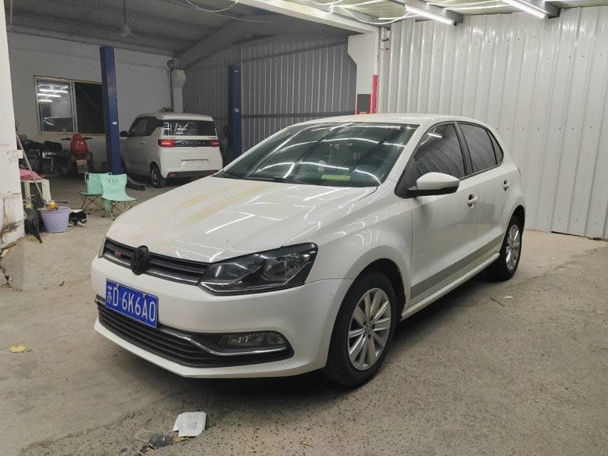 Volkswagen Polo 2014 car image 