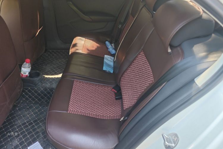 Volkswagen Santana 2018 car image #19