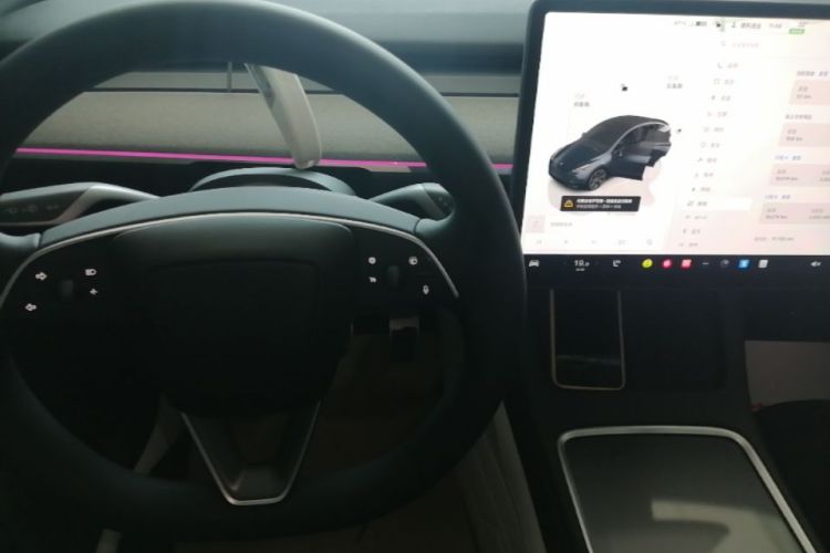 Tesla Model Y 2024 #14 Tesla Model Y 2024 car image #14