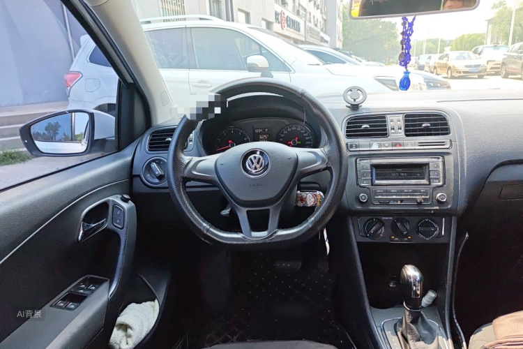 Volkswagen Polo 2019 car image #12