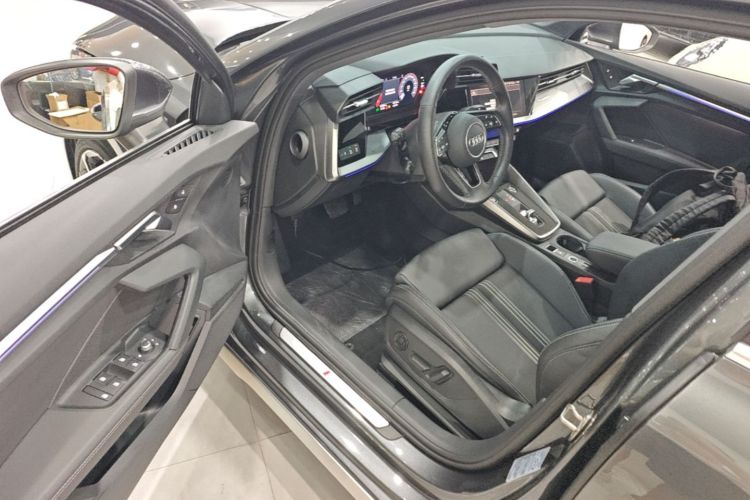 Audi A3 2024 car image #16