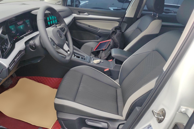 Volkswagen Golf 2022 imagen de coche #15