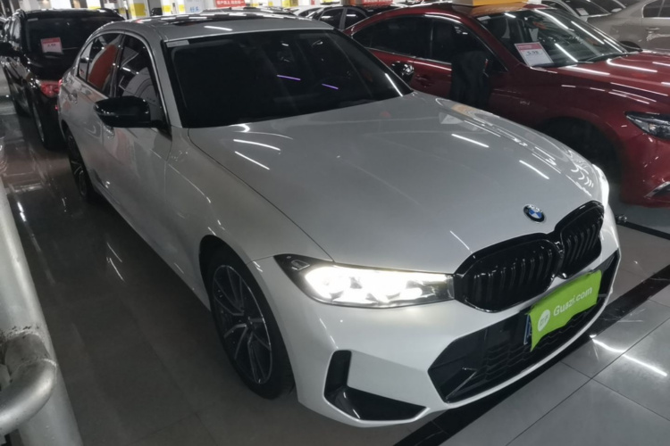 BMW 3 Series 2023 #4 BMW 3 Series 2023 car image #4