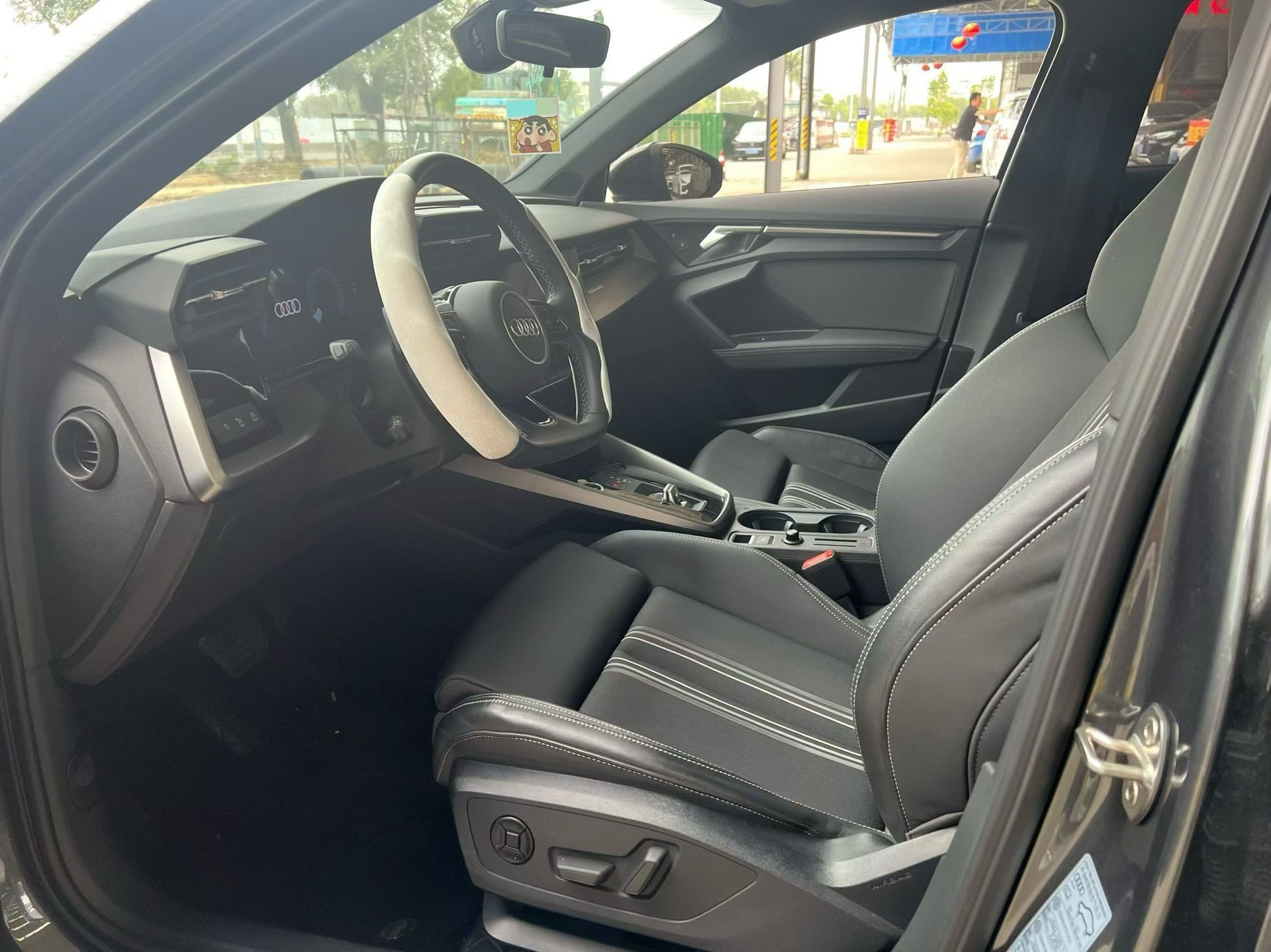 Audi A3 2023 immagine di auto #2