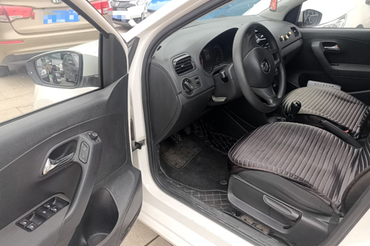 Volkswagen Polo 2016 #16 Volkswagen Polo 2016 car image #16