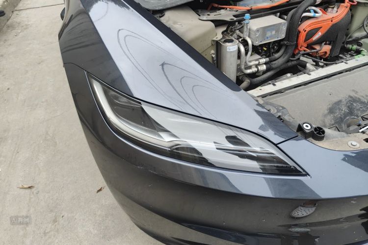 Tesla Model 3 2024 car image #8