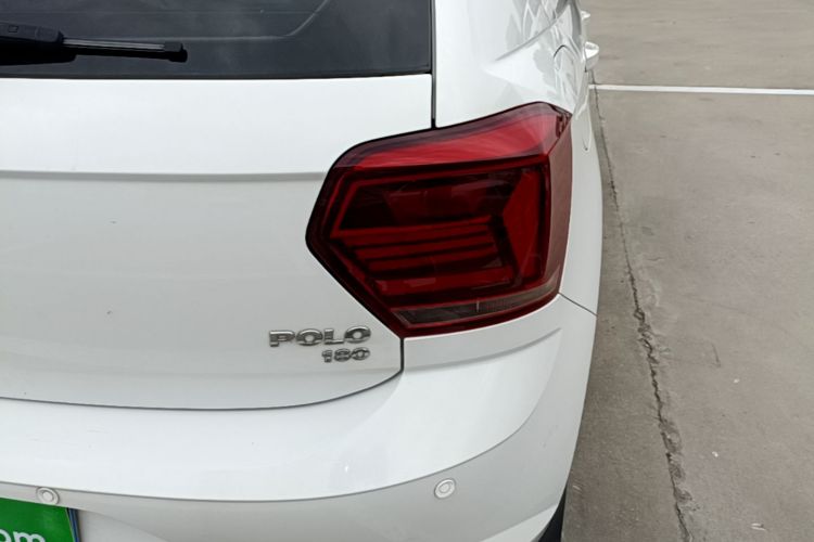 Volkswagen Polo 2021 car image #8