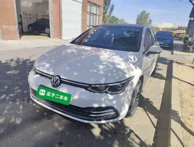 Volkswagen Golf 2022 car image 