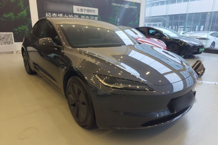 Tesla Model 3 2024 #4 Tesla Model 3 2024 car image #4