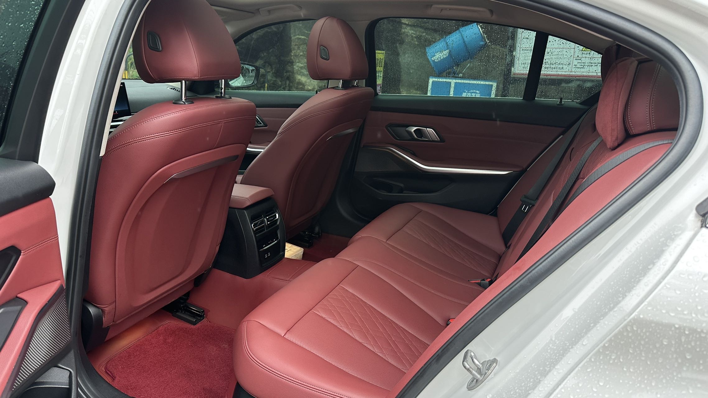 BMW 3 Series 2023 car image #4