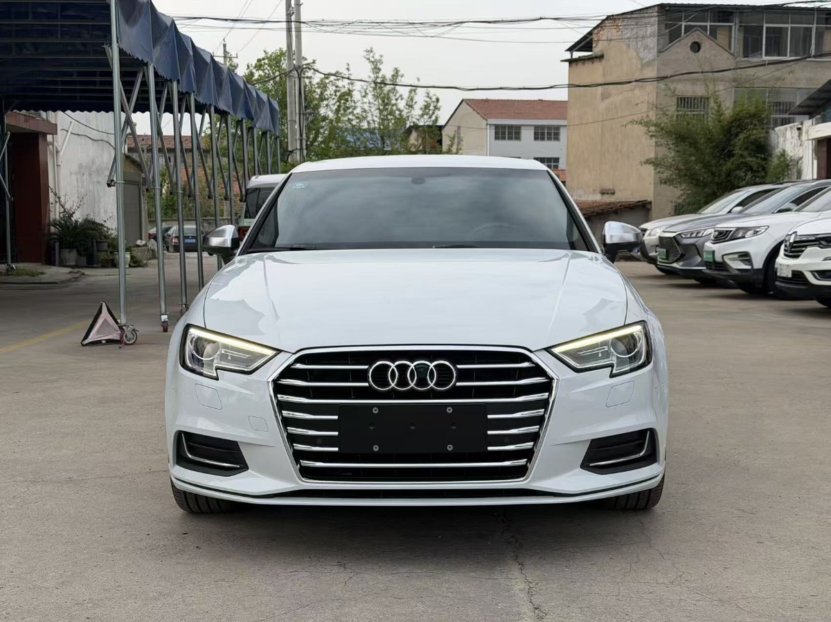 Audi A3 2019 car image #2