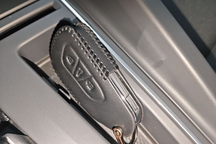 Volkswagen Golf 2020 car image #9