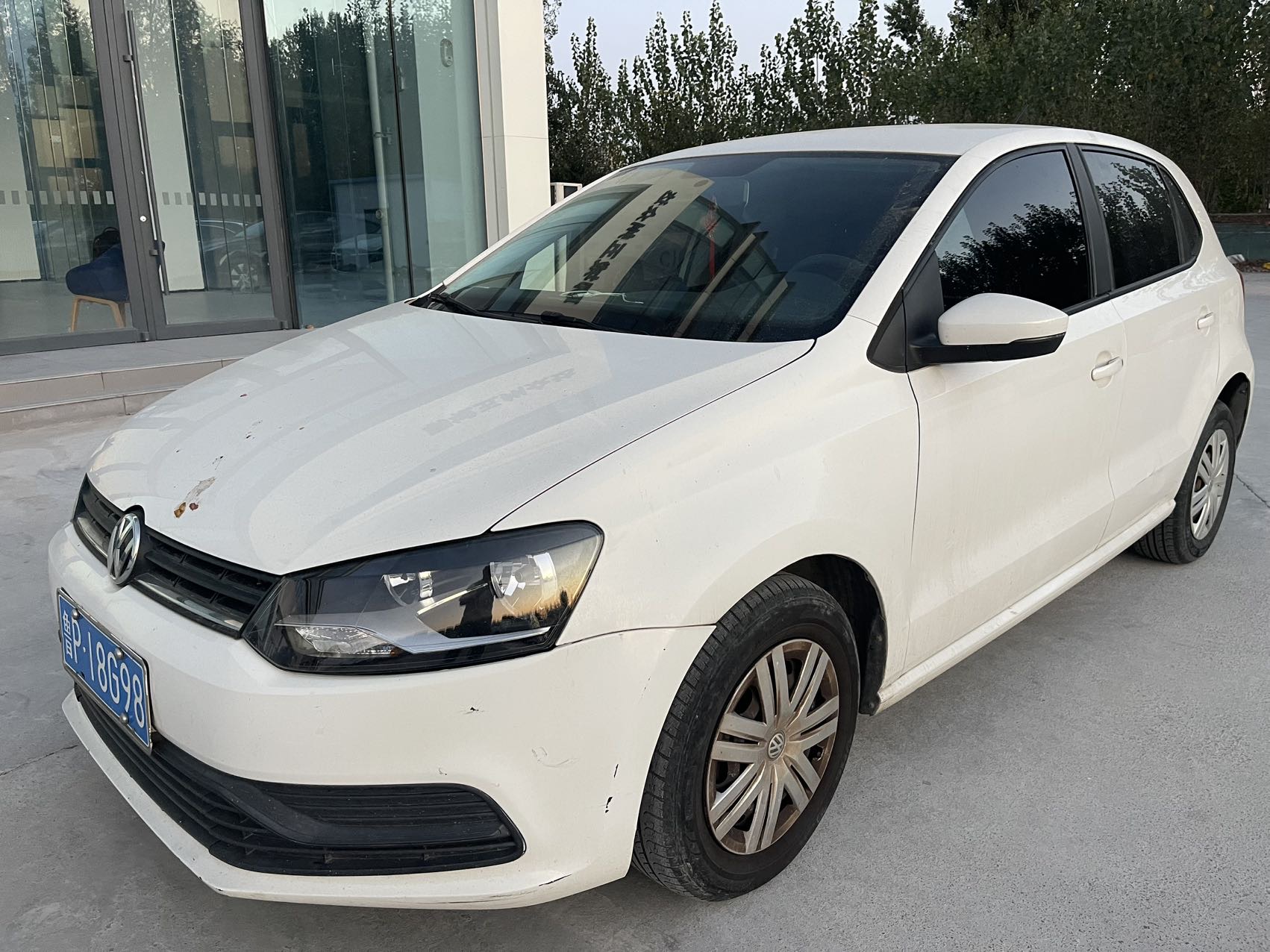 Volkswagen Polo 2018 car image 