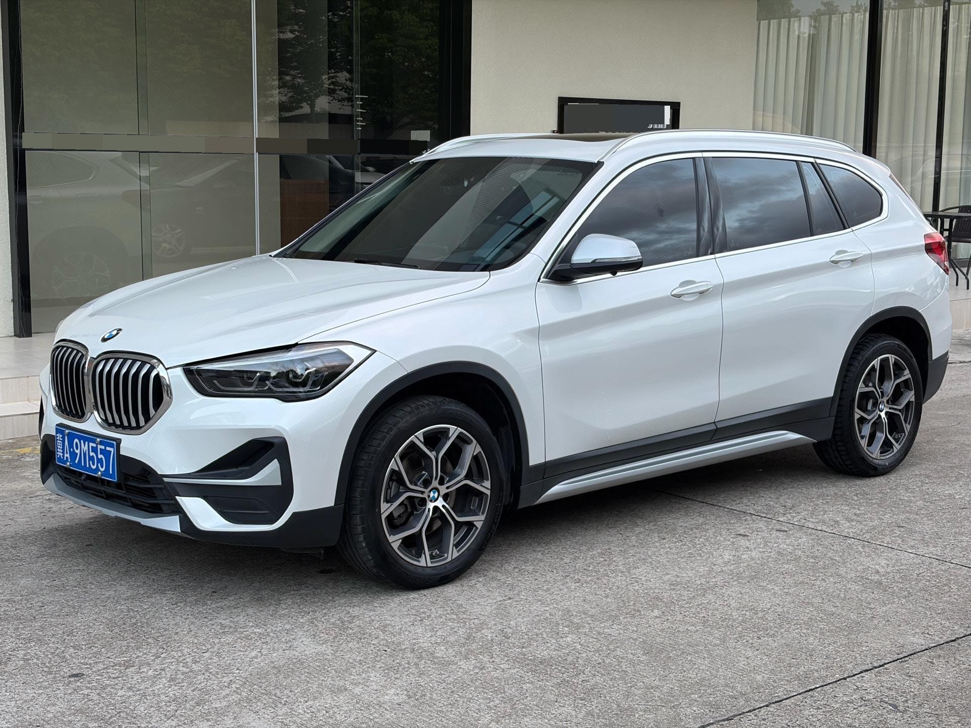 BMW X1 2023 car image 