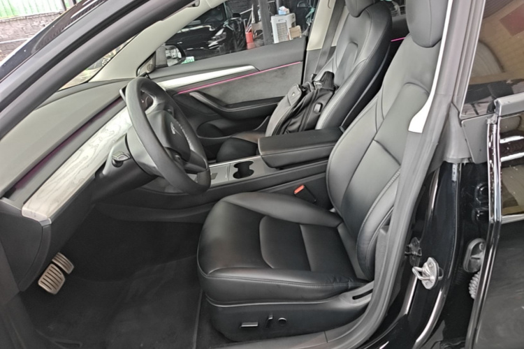Tesla Model 3 2022 car image #15