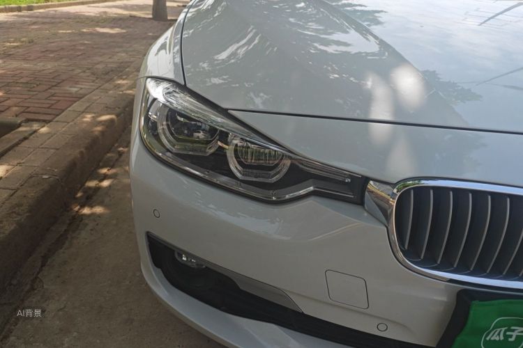 BMW 3 Series 2018 car image #8