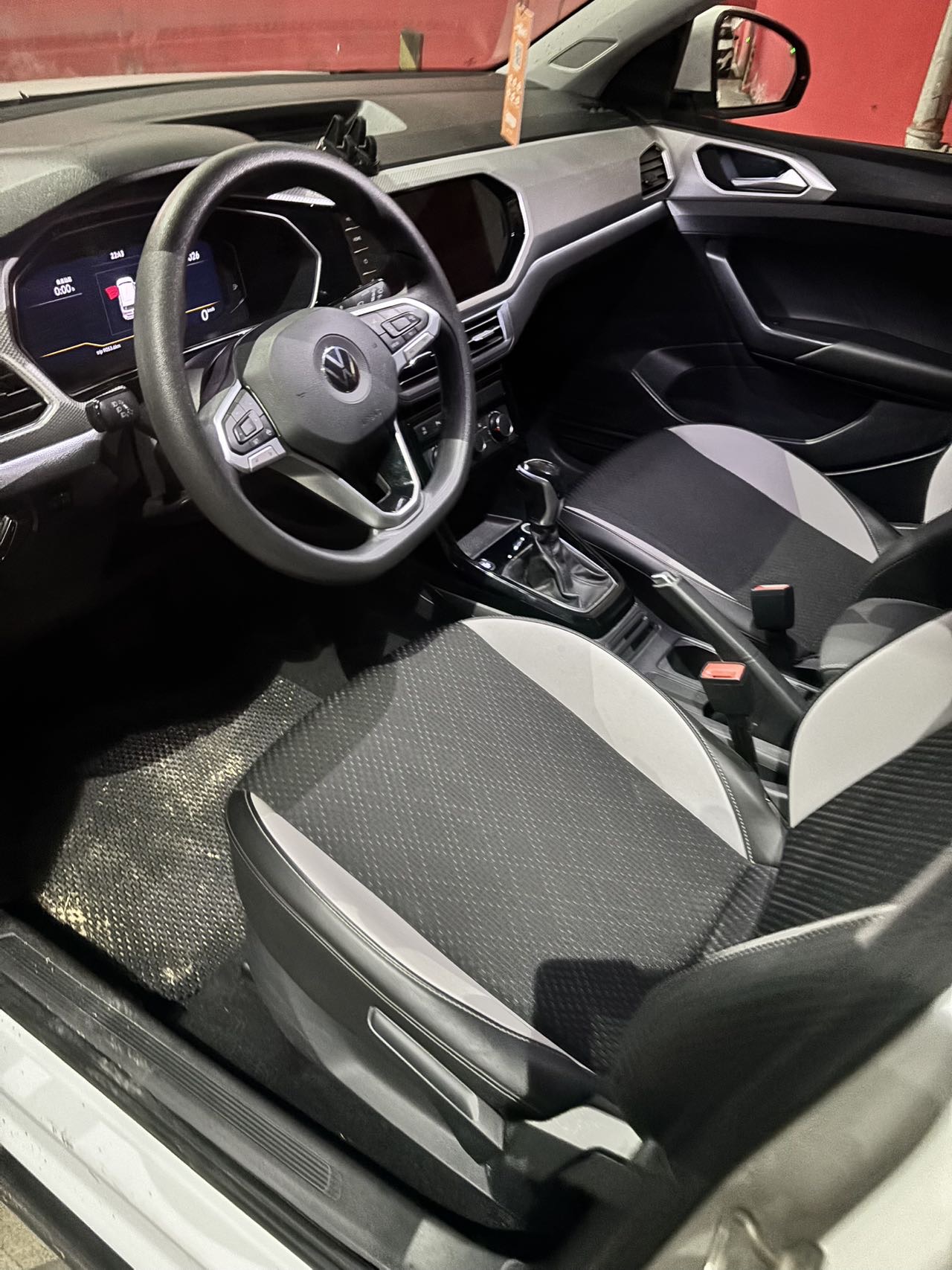 2024 car image #2