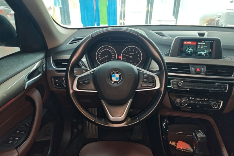 BMW X1 2018 #15 BMW X1 2018 car image #15