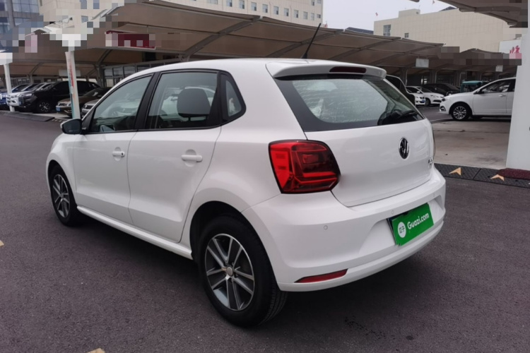 Volkswagen Polo 2018 car image #5