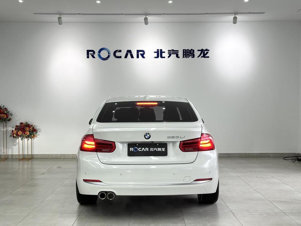 BMW 3 Series 2019 #5 BMW 3 Series 2019 car image #5