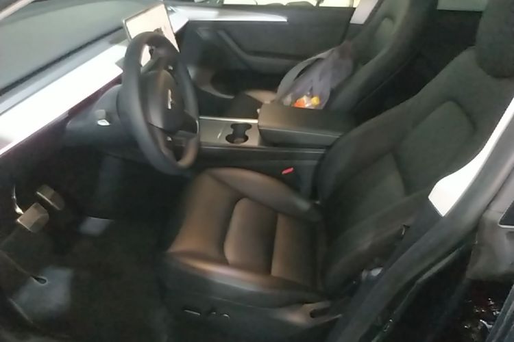 Tesla Model Y 2024 #15 Tesla Model Y 2024 immagine di auto #15