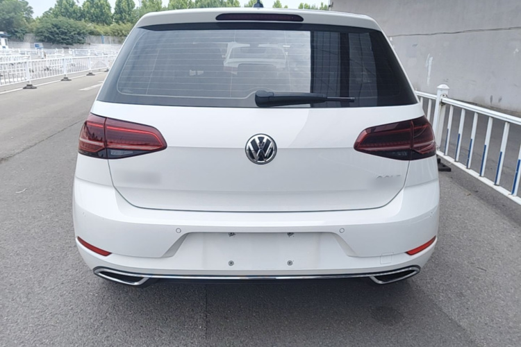 Volkswagen Golf 2019 #6 Volkswagen Golf 2019 car image #6