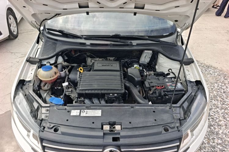 Volkswagen Santana 2018 car image #20