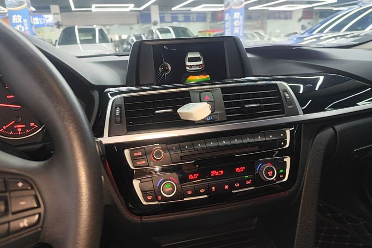 BMW 3 Series 2017 #13 BMW 3 Series 2017 car image #13