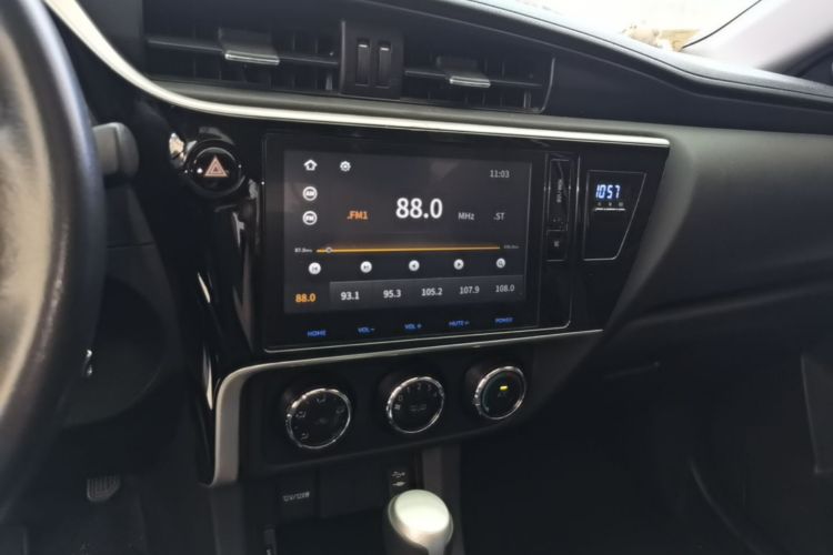 Toyota Corolla 2018 #13 Toyota Corolla 2018 car image #13