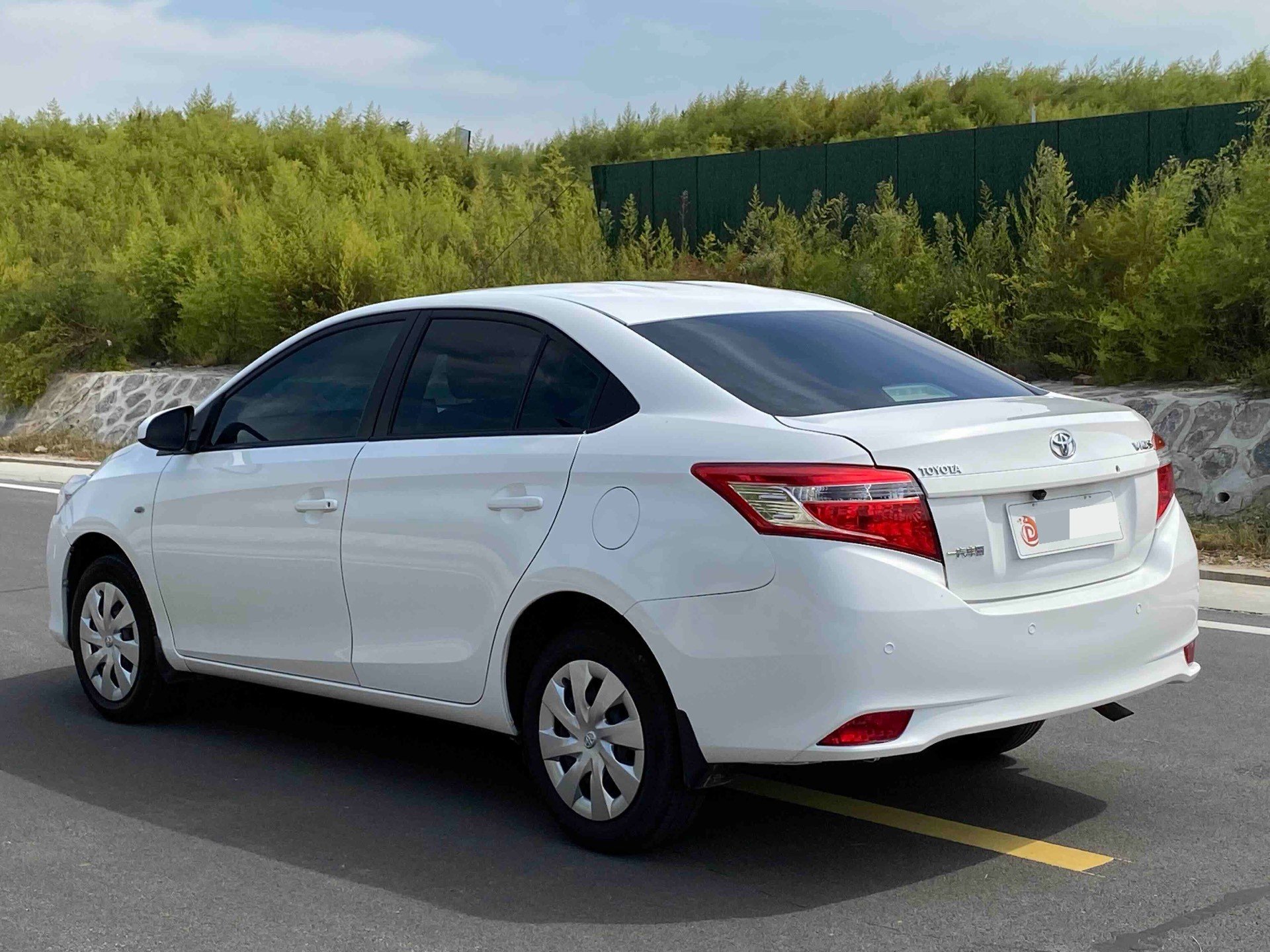Toyota Vios 2015 #6 Toyota Vios 2015 car image #6