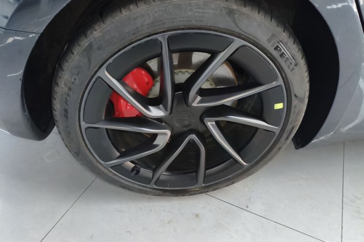 Tesla Model 3 2025 car image #10