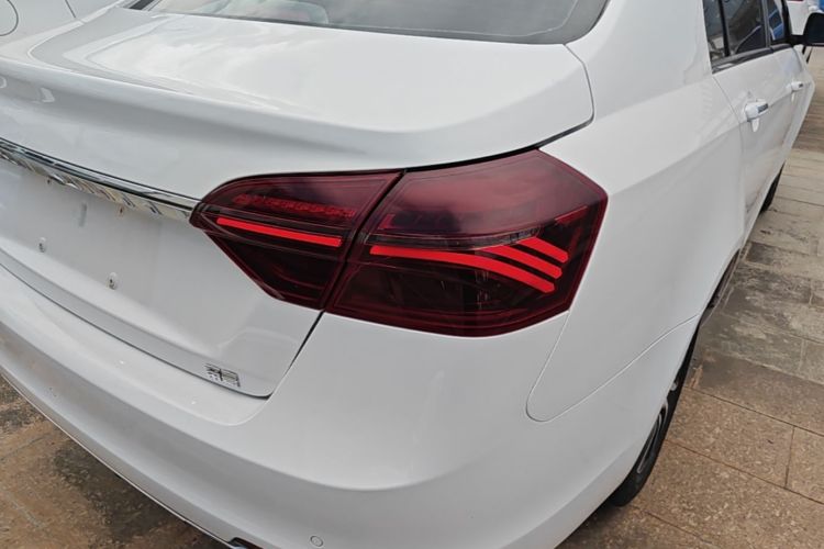 GEELY Emgrand 2021 #8 GEELY Emgrand 2021 car image #8
