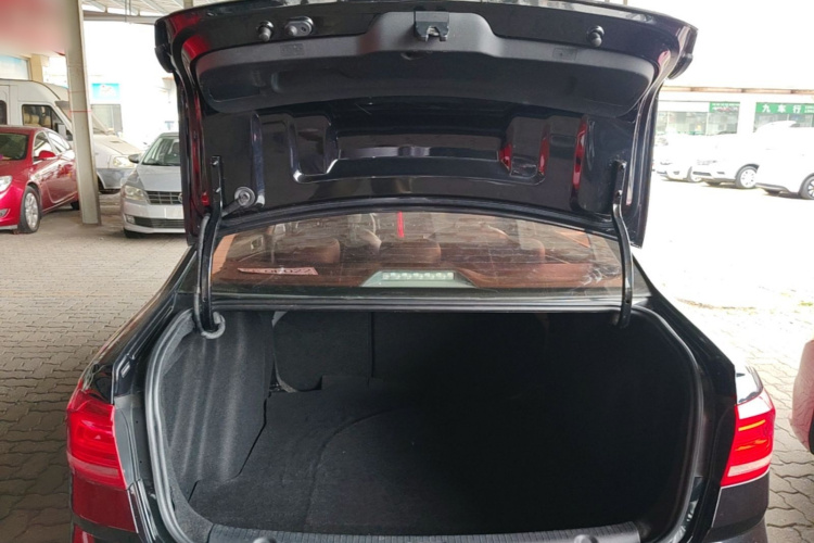 Volkswagen Lavida 2015 car image #19