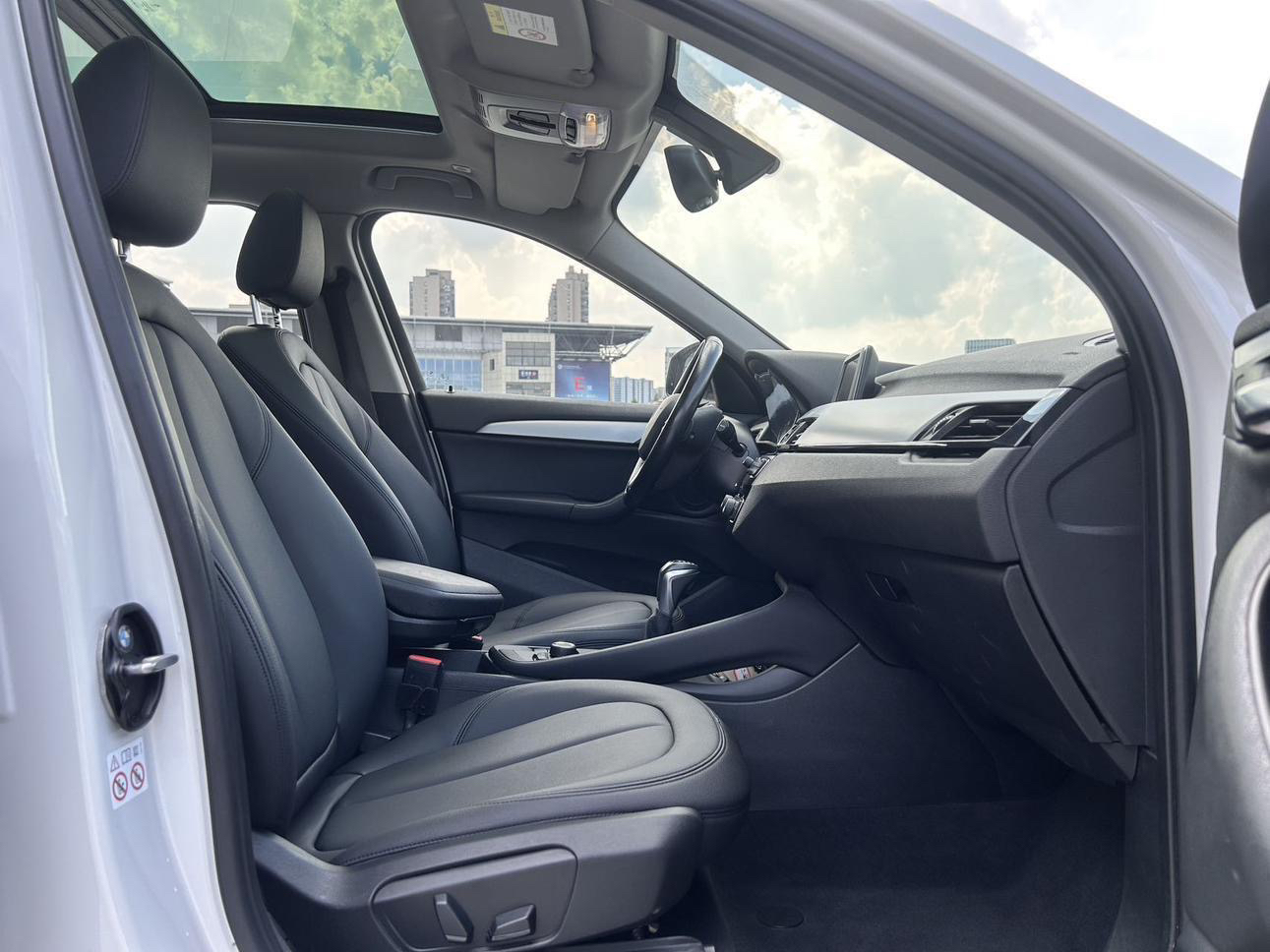 BMW X1 2018 #13 BMW X1 2018 car image #13