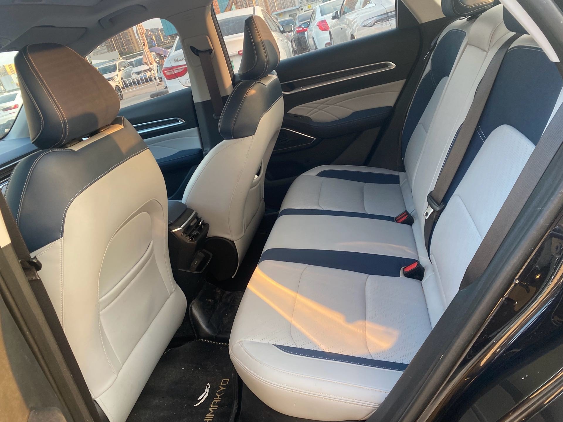 GEELY Emgrand 2023 immagine di auto #9