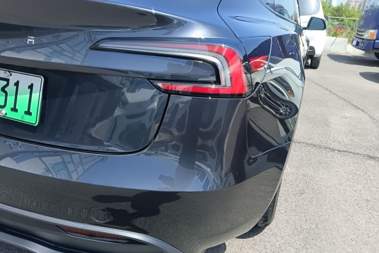 Tesla Model 3 2025 #8 Tesla Model 3 2025 car image #8