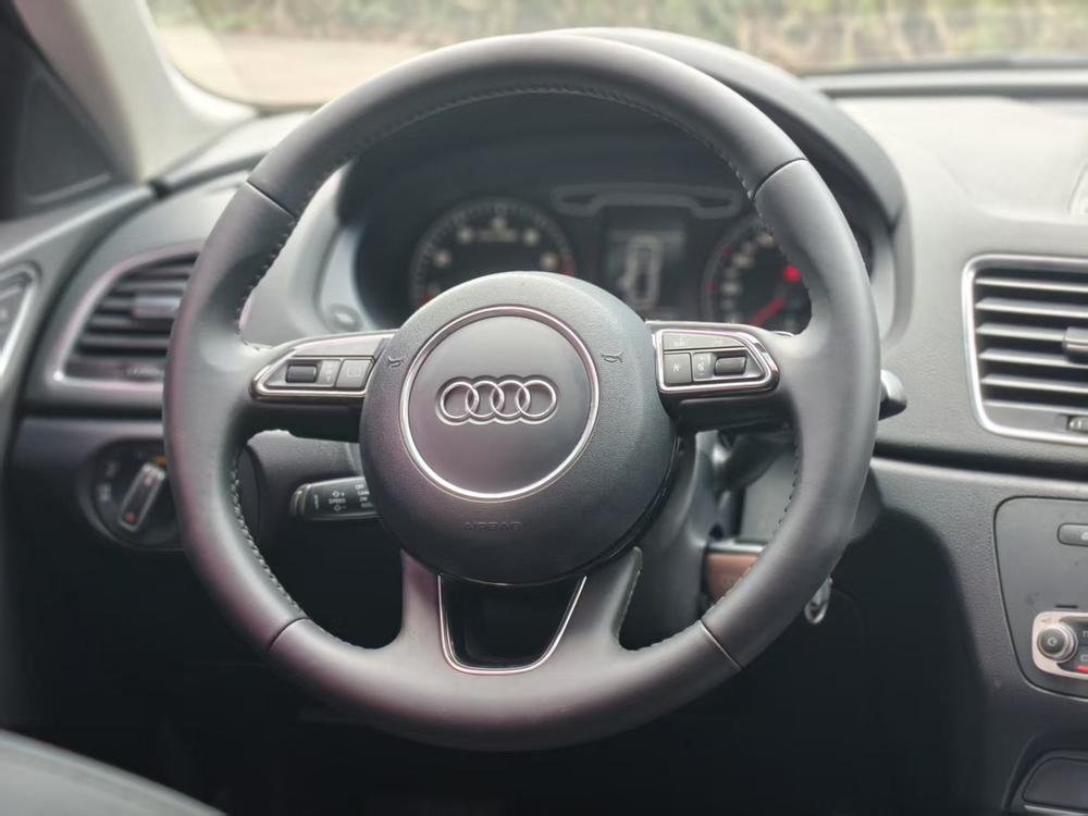 Audi Q3 2014 imagem de carro #10