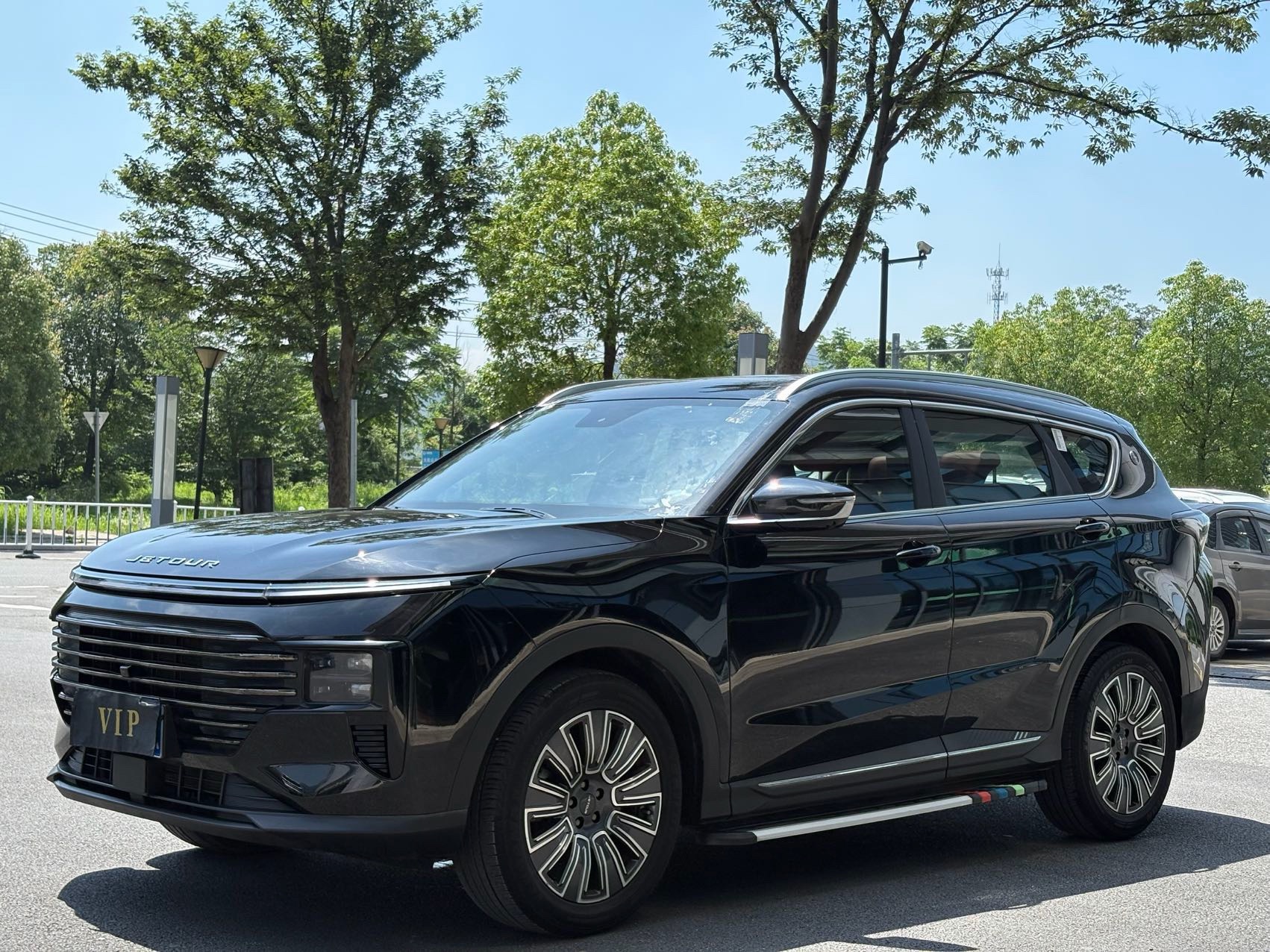 Jetour X70 PLUS 2025 car image 