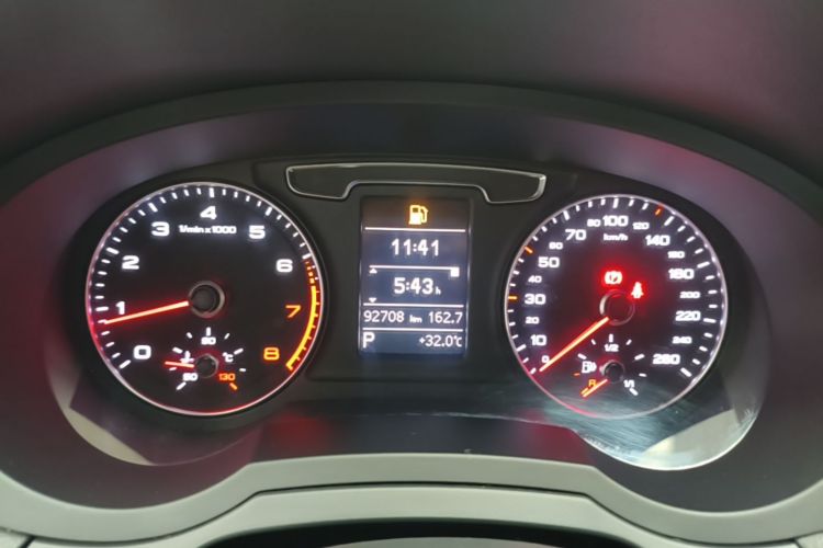 Audi Q3 2017 #12 Audi Q3 2017 car image #12