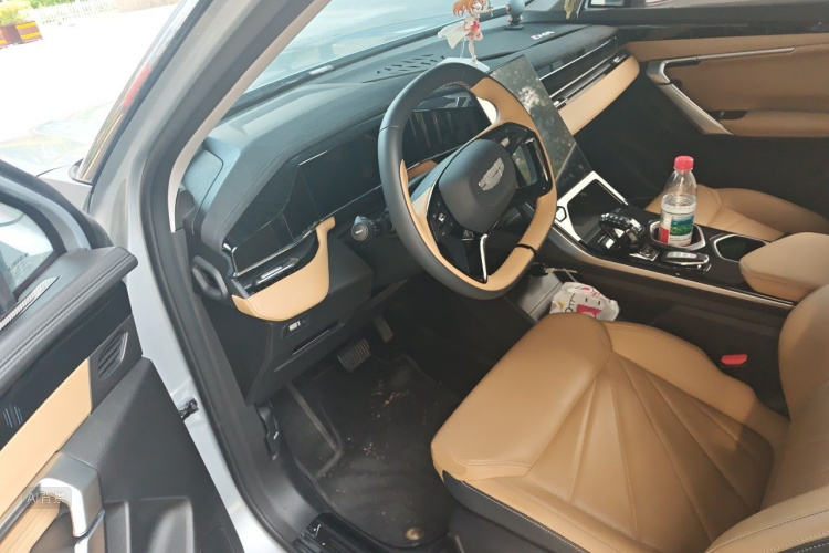 GEELY Boyue L 2022 car image #18