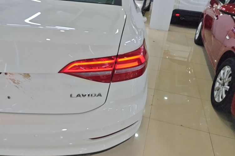 Volkswagen Lavida 2019 #8 Volkswagen Lavida 2019 car image #8