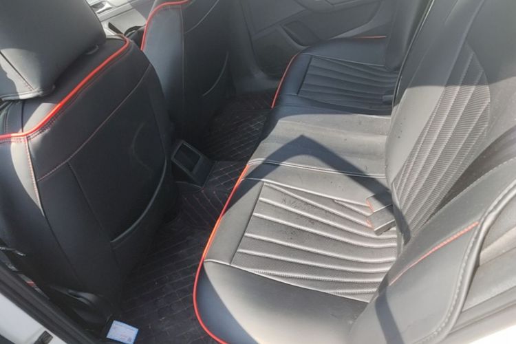 Volkswagen Santana 2016 car image #17