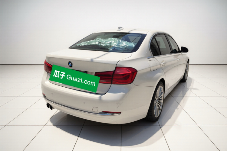BMW 3 Series 2018 #7 BMW 3 Series 2018 car image #7